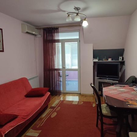 Spring Nebula Aparthotel Варна Екстериор снимка