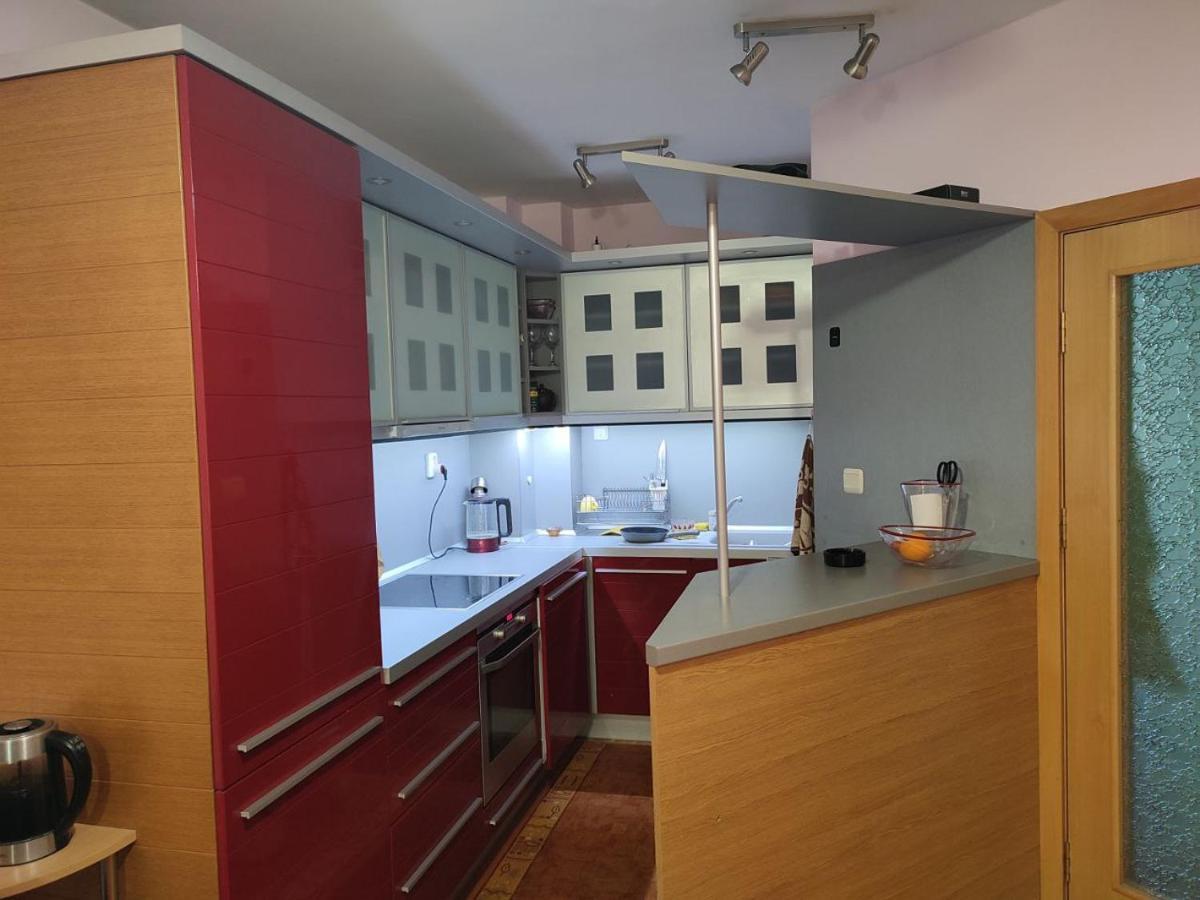 Spring Nebula Aparthotel Варна Екстериор снимка